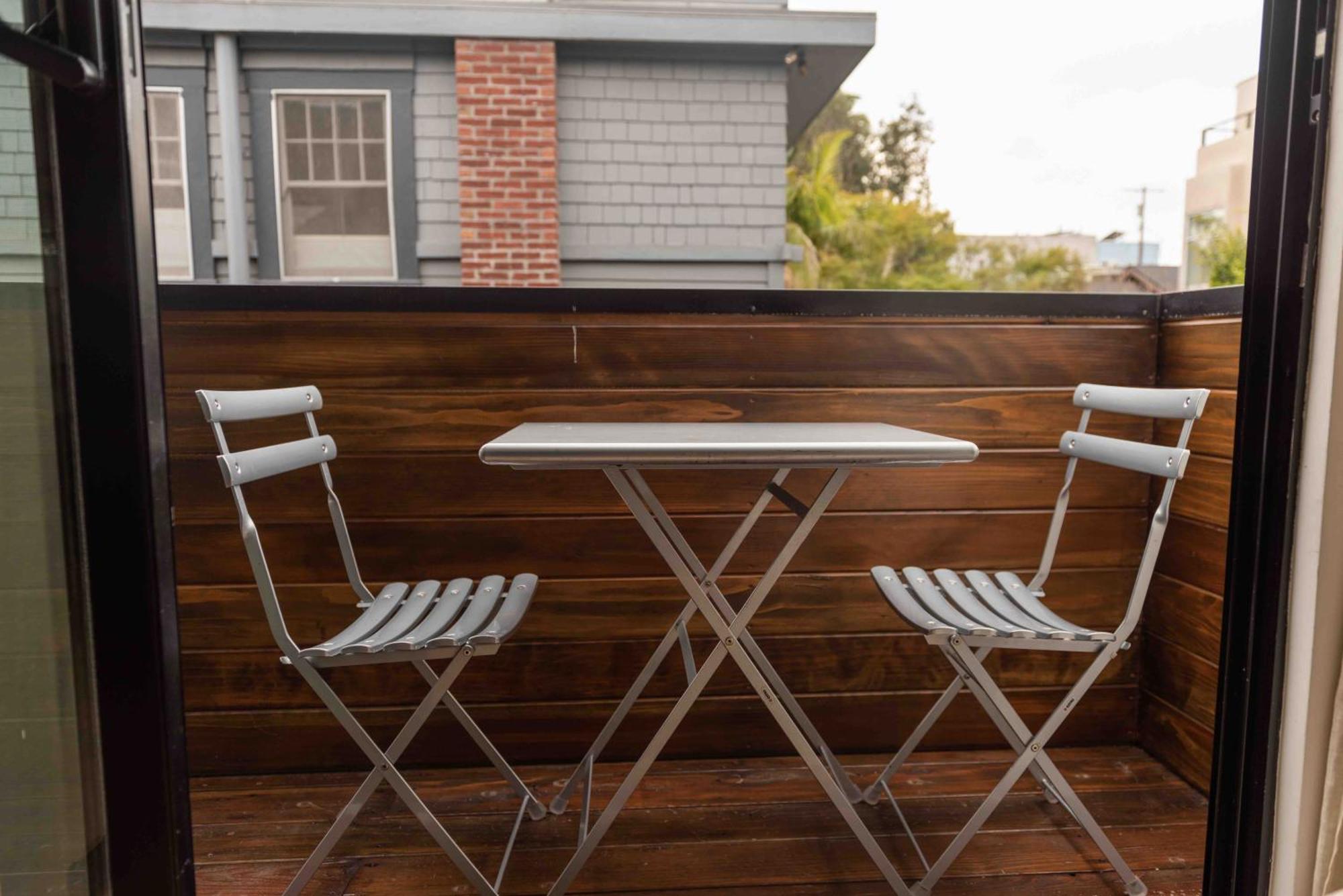 Venice Beach Studio With Large Private Patio Steps To The Beach Los Angeles Exterior foto