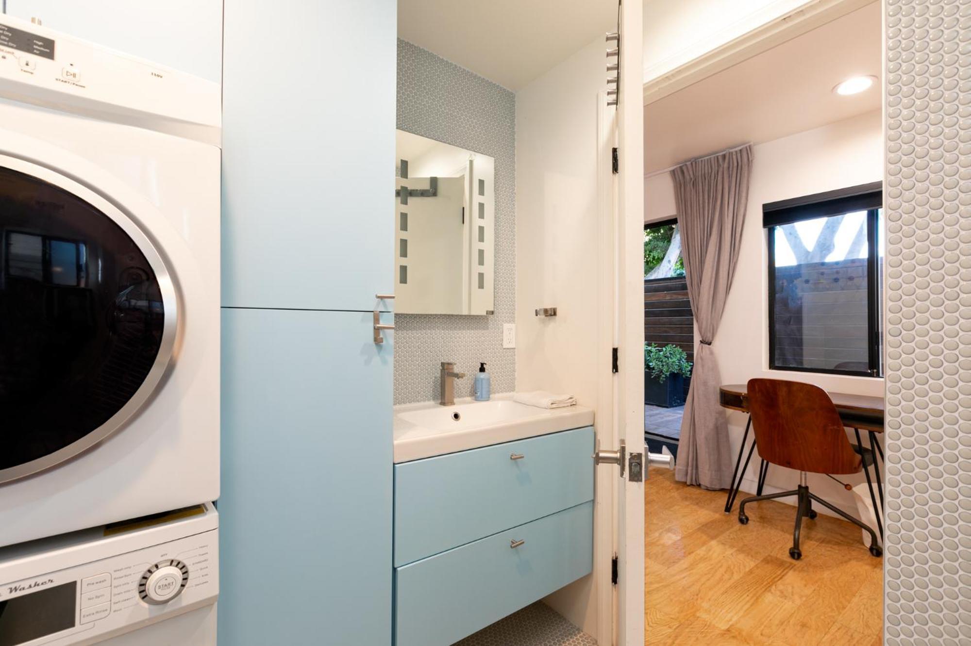 Venice Beach Studio With Large Private Patio Steps To The Beach Los Angeles Exterior foto