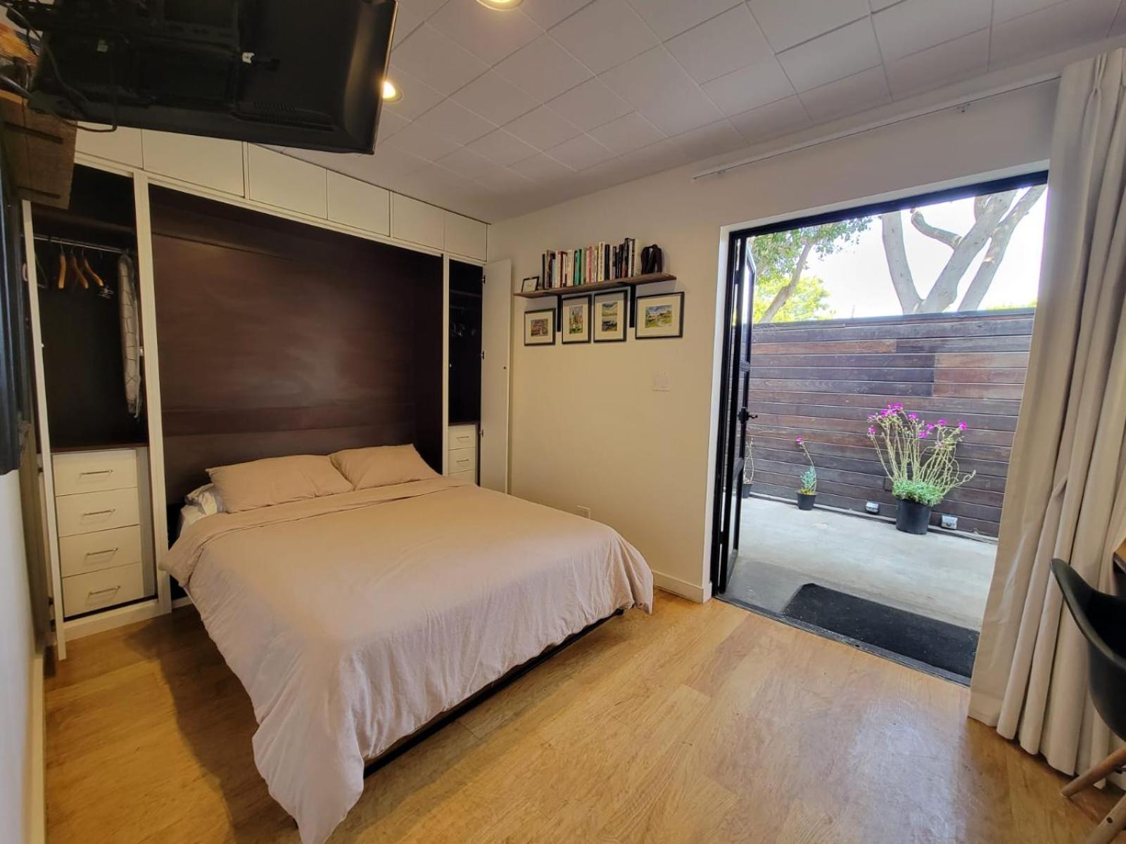 Venice Beach Studio With Large Private Patio Steps To The Beach Los Angeles Exterior foto